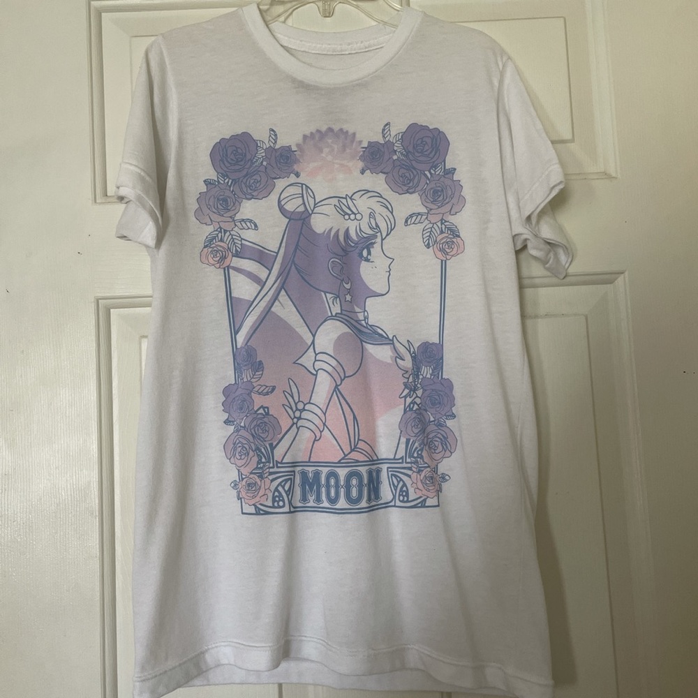 Sailor moon tee